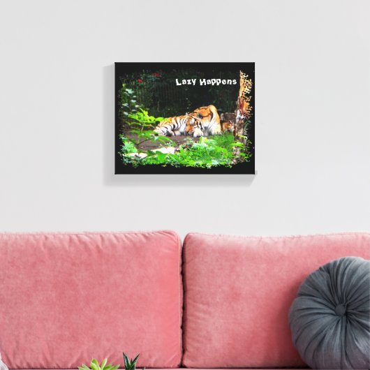 Lazy gebeurt in Siberian Tiger Canvas Afdruk (Insitu (Woonkamer))