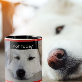 Lazy Great Pyreneeën Dog not Today Red Black Mok