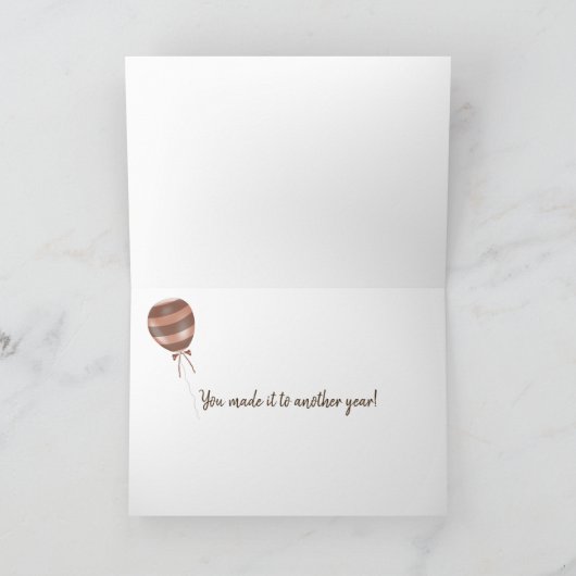 Lazy Hound Dog Napping op Couch Kaart (Binnen)