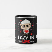 Lazy in Love Sheep for Valentijnsdag Singles Mok (Midden)