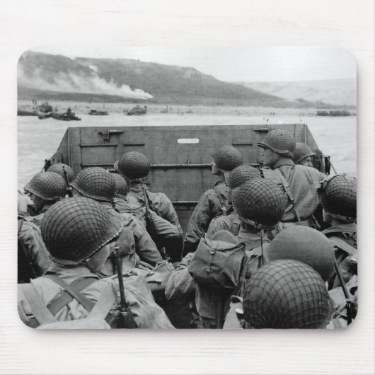 LCVP-landingsboot nadert omaha-strand Muismat (Voorkant)