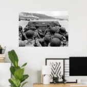 LCVP-landingsboot nadert omaha-strand Poster (Thuiskantoor)