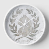 Le Chat d'Argent Carrara Crest wandklok (Voorkant)