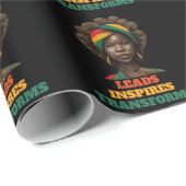Leads, Inspires, Transforms Black History Month Cadeaupapier (Rol Hoek)