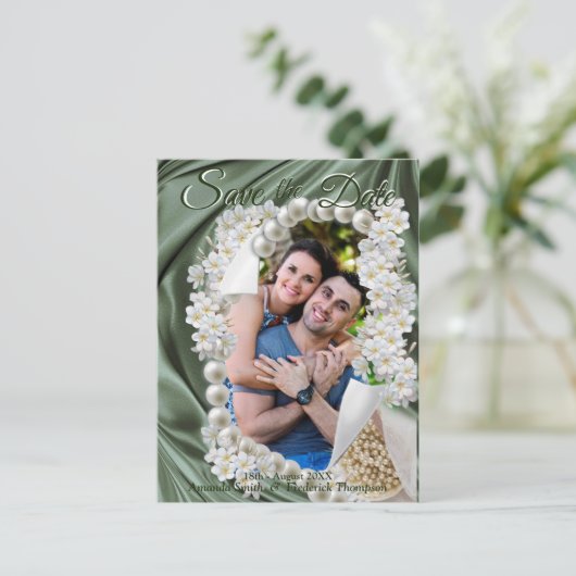 Leaf Green Silk and Ivory Pearls Save the Date Aankondigingskaart (Staand voorkant)