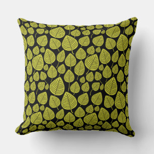 Leaf Pattern 02 - Banana Yellow on Black Kussen