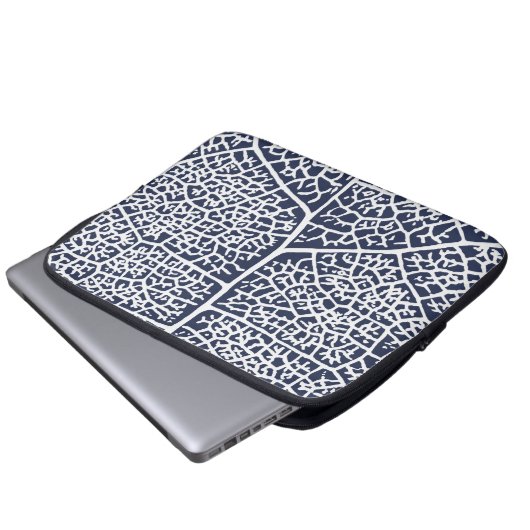 Leaf Print Laptop Sleeve (Voorkant onderkant)
