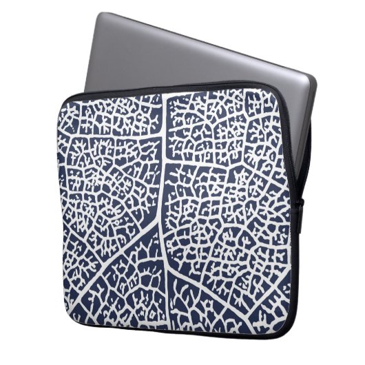 Leaf Print Laptop Sleeve (Voorkant Links)