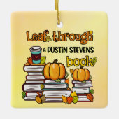 Leaf through a Dustin Stevens Book Keramisch Ornament (Voorkant)