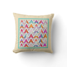 Leafy Chevron op Tan/MintThrow Pillow