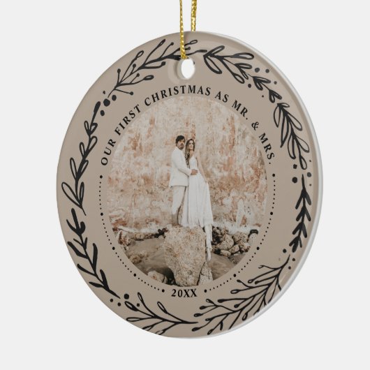 Leafy Wreath Mr. & Mrs First Married Kerstmis Keramisch Ornament (Links)