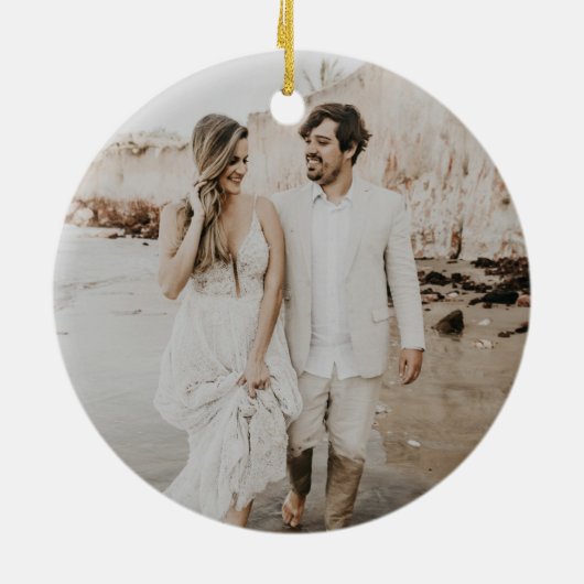 Leafy Wreath Mr. & Mrs First Married Kerstmis Keramisch Ornament (Achterkant)