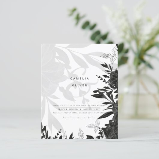 LeahG Black White Rozen Wedding Budget INVITE (Staand voorkant)