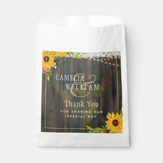 LeahG Rustieke Zonnebloemen Kant Lichtjes Houten B Bedankzakje (Voorkant)