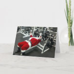 Lean & Mean Santa - Gekke kerstfeest Feestdagen Kaart<br><div class="desc">Dit leuke,  grap ontwerp bevat een foto van de kerstman in de sportschool,  die het gewicht optilt. Ideaal voor een persoonlijke vakantiekaart voor een persoonlijke trainer,  fitnesscenter,  gym,  weeglifter of sportapparatuurfabrikant.</div>