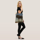 "Leap Finds the Sleeping Princess" van John Bauer Tote Bag (Op model)