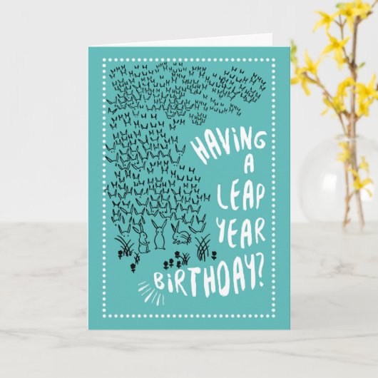 Leap Year Rabbits Birthday Kaart (Gele Bloem)