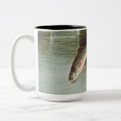 Leaping Brook Trout van Samuel Kilbourne (1874) Mu Tweekleurige Koffiemok (Links)