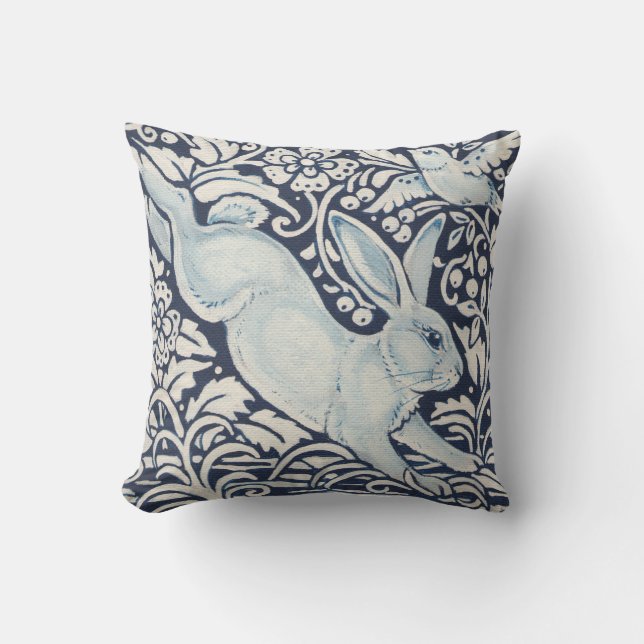 Leaping Rabbit, Bird Navy Blue Floral Animal Kussen (Voorkant)