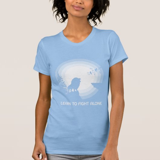 Learn to Fight Alone – Lion Under Moonlight T-shirt (Voorkant)