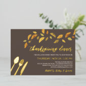 Leaves In the Wind Thanksgiving Dinner Folie Uitnodiging (Staand Voorkant)