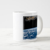 Ledemaat van de Aarde, of Horizon Grote Koffiekop (Voorkant rechts)