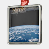 Ledemaat van de Aarde, of Horizon Metalen Ornament (Links)