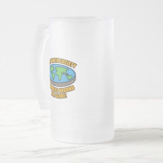 Leden van de Flat Earth Society Matglas Bierpul (Voorkant links)