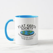 Leden van de Flat Earth Society rond de Wereldbol Mok (Links)