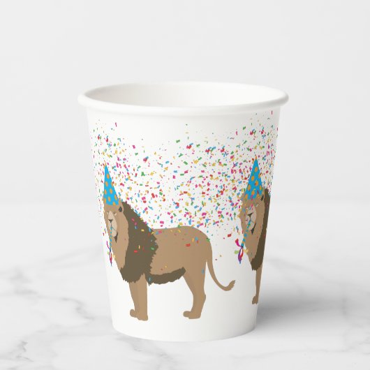 Leden van Oerwouden die partij zijn Papieren Bekers (Voorkant)