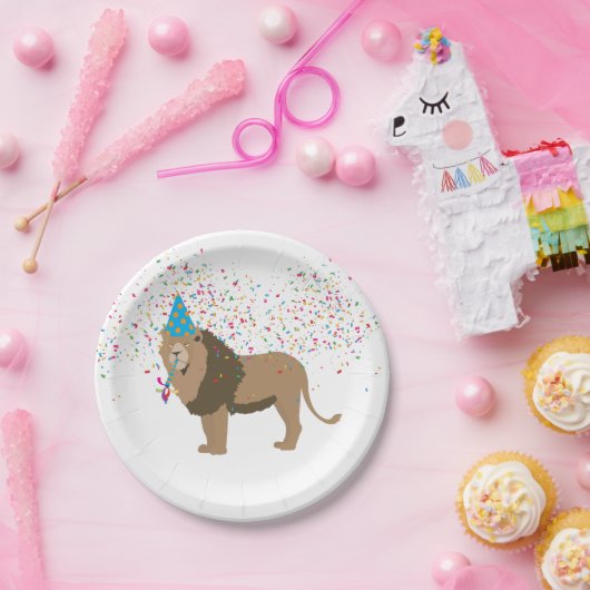 Leden van Oerwouden die partij zijn Papieren Bordje (Feest)