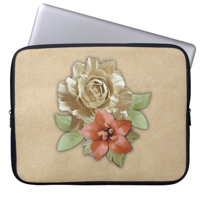 Lederen bloemen op Cream Suede Laptop Sleeve (Voorkant)