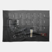 Lederen laarzen en wijnfles 2025 Kalender Theedoek (Horizontaal)