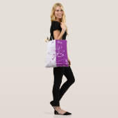 Lee Hiller Design Logo accenten wit violet Tote Bag (Op model)