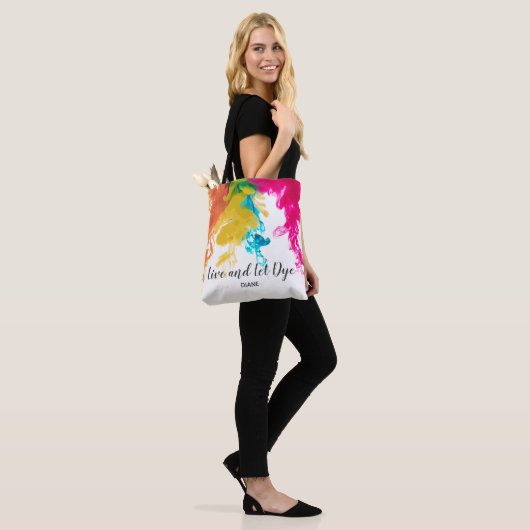 Leef en laat verven - Zwemende kleurstoffen Tote Bag (Op model)