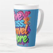 Leef Minder Reis Meer Neon Graffiti Reis Quote Latte Mok (Rechterhoek)