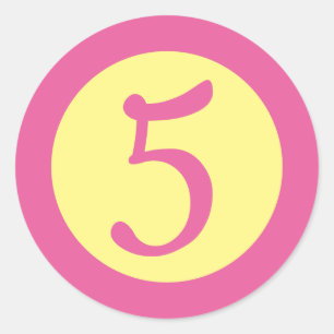 Leeftijd 5 Nummer  Roze Tekst op Geel Ronde Sticker