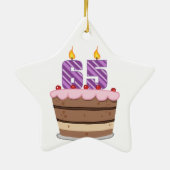 Leeftijd 65 op de Birthday Cake Keramisch Ornament (Achterkant)