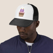 Leeftijd 69 op de Birthday Cake Trucker Pet (In situ)