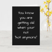 ** LEEFTIJD EN OPVLIEGERS HUMOR ** VERJAARDAG HUMO KAART (Gele Bloem)