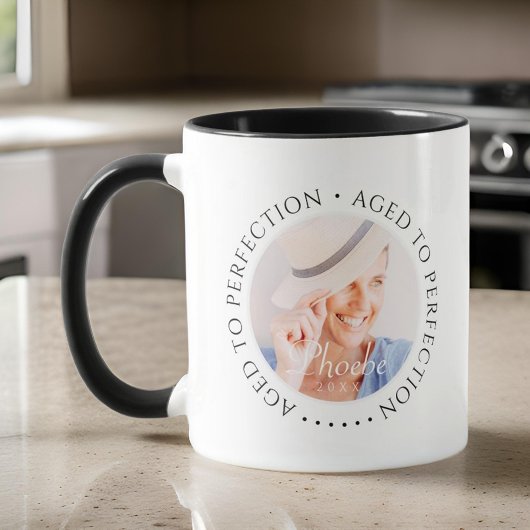 Leeftijd tot perfectie Moderne eenvoudige verjaard Mok