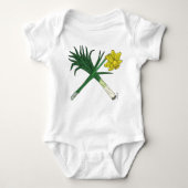 Leek en Daffodil Crossed Romper (Voorkant)