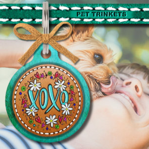 Leer Blauw XOXO Knuffels en Kusjes Harten Daisies Huisdierpenning