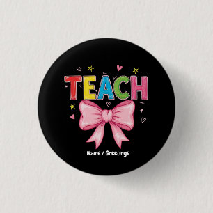 Leer Coquette Bow Crayon Docent Kinder Grappig Ronde Button 3,2 Cm