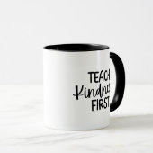 'Leer eerst vriendelijkheid' cadeau voor dankbare Mok (Voorkant rechts)