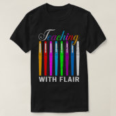 Leer met flair gekleurde Pen leraar T-shirt (Design voorkant)