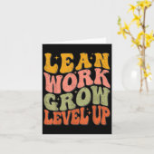 Leer werk Grow Level Up Retro Groovy Motivatie Kaart (Gele Bloem)