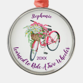 Leerde naar Ride Bike Keepslag en Jaar Metalen Ornament