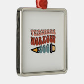 Leerkrachten werken ook metalen ornament (Rechts)