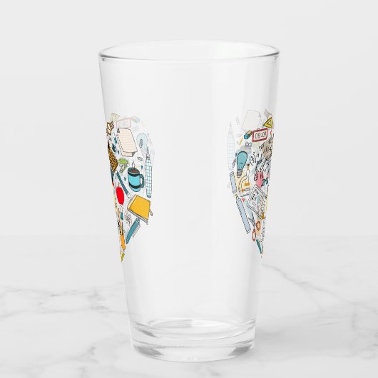 Leerleraar docent professor snijkunst glas (Rechts)